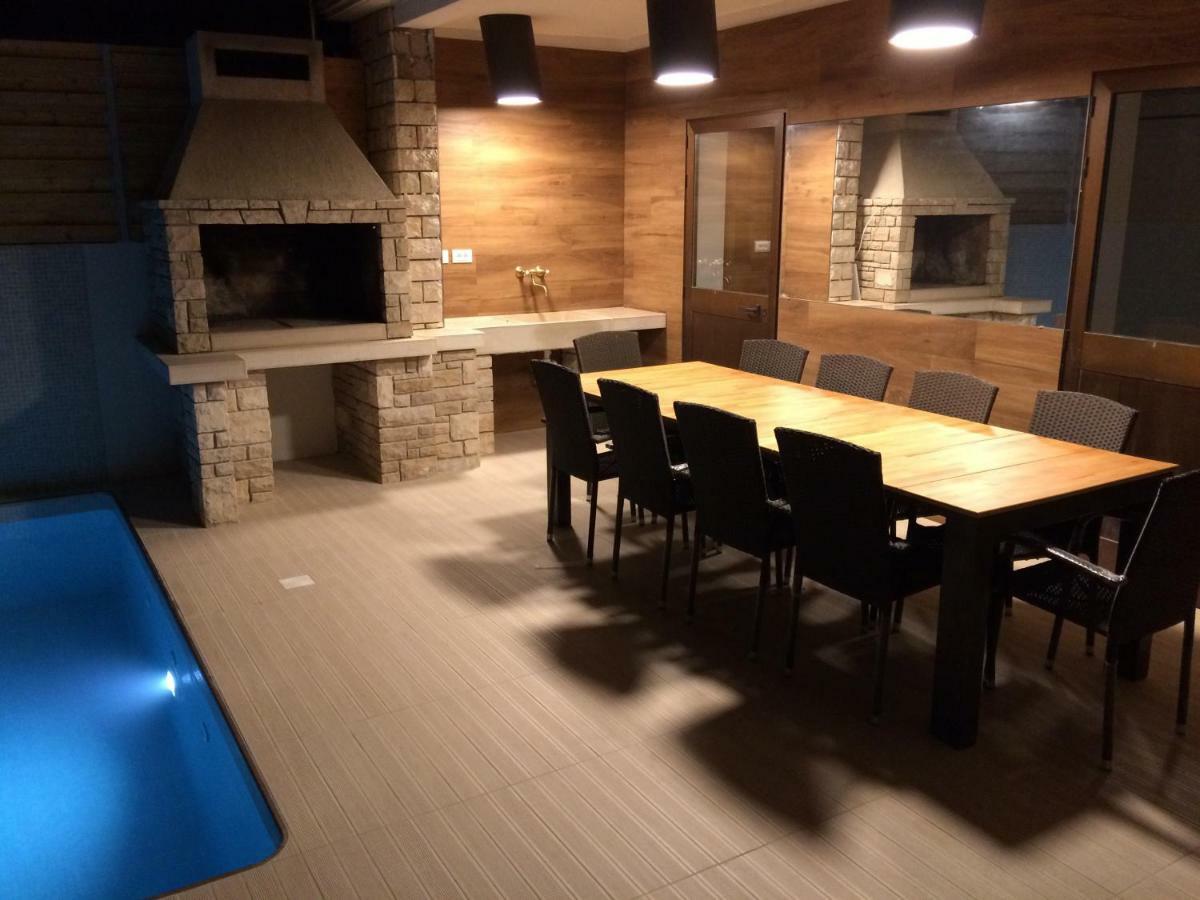 Apartment Vuk プーラ エクステリア 写真
